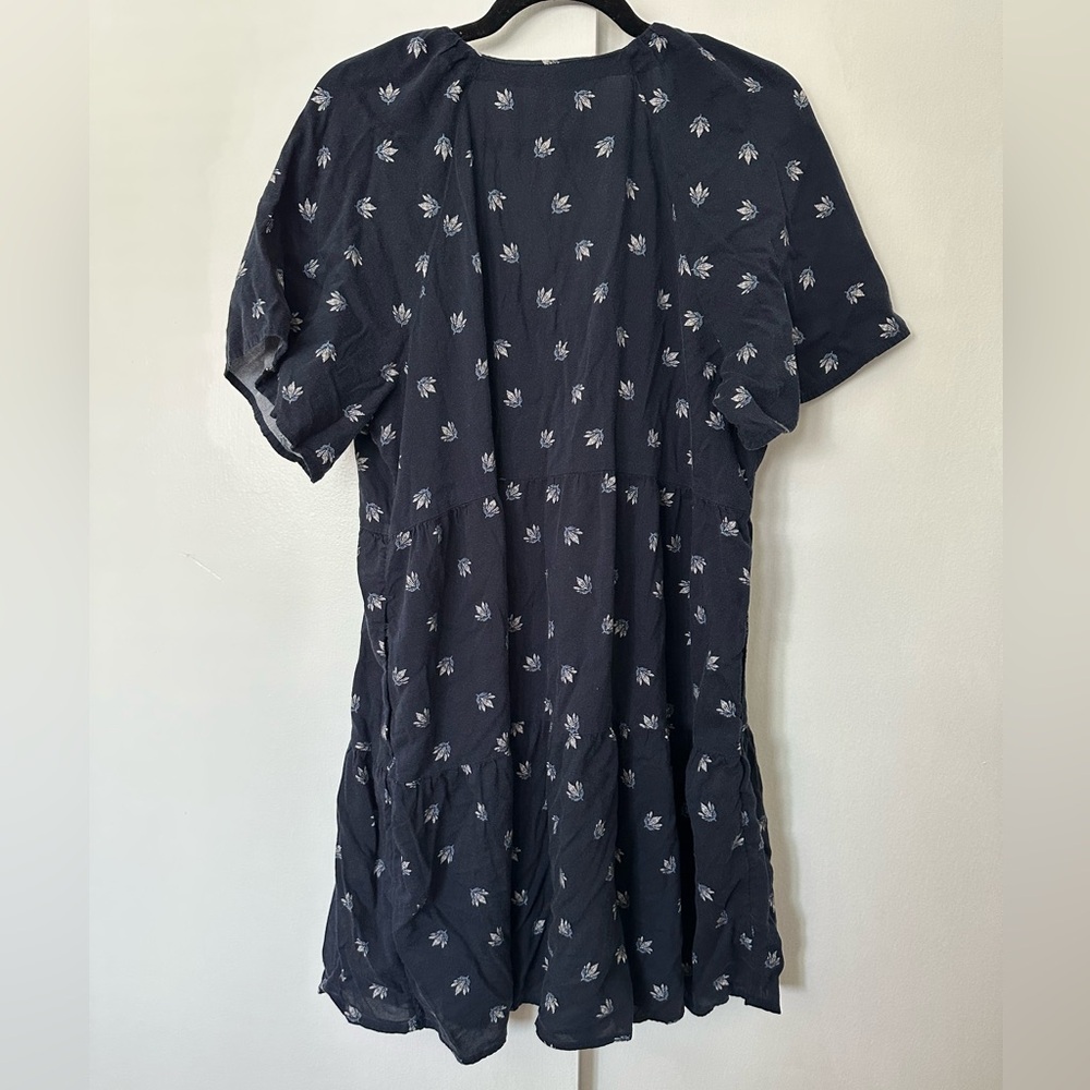 Old Navy Navy Blue Leaf Print dress size large - Picture 6 of 7